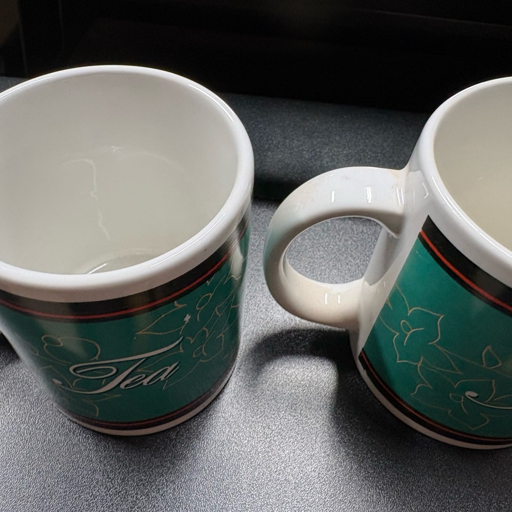 Green Floral 'Tea' Ceramic Mug - Set of 2: total of 5 cups